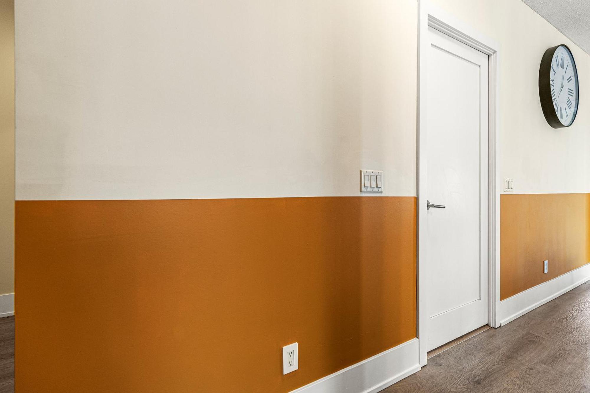3 Bedroom Beside Cn Tower With Parking Downtown Toronto Bagian luar foto